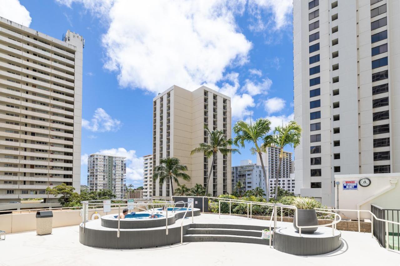 Renovated Ocean View Suite, Near Beach, Free Parking Honolulu Ngoại thất bức ảnh