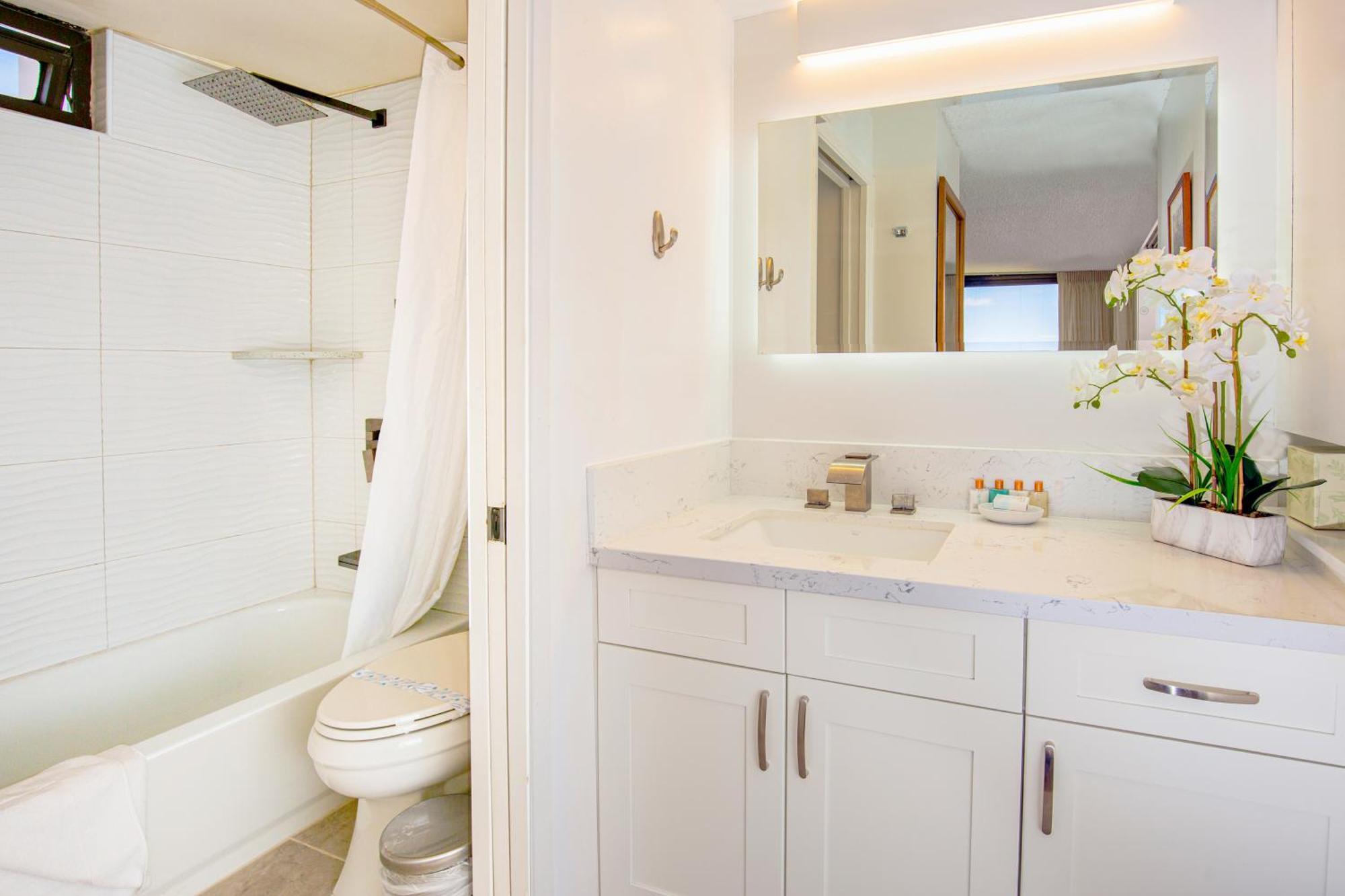 Renovated Ocean View Suite, Near Beach, Free Parking Honolulu Ngoại thất bức ảnh